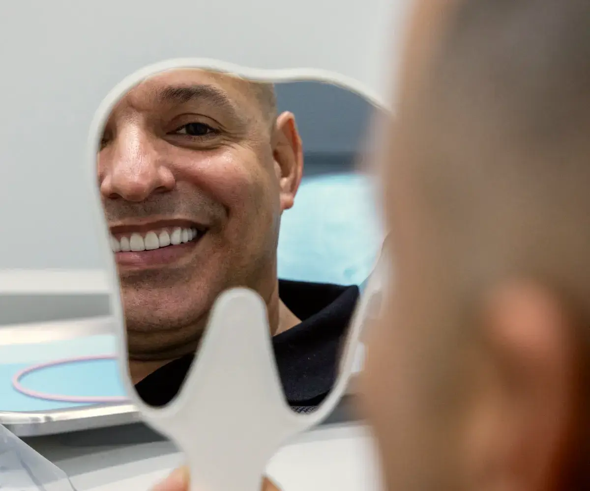 Bright, healthy smile after teeth whitening